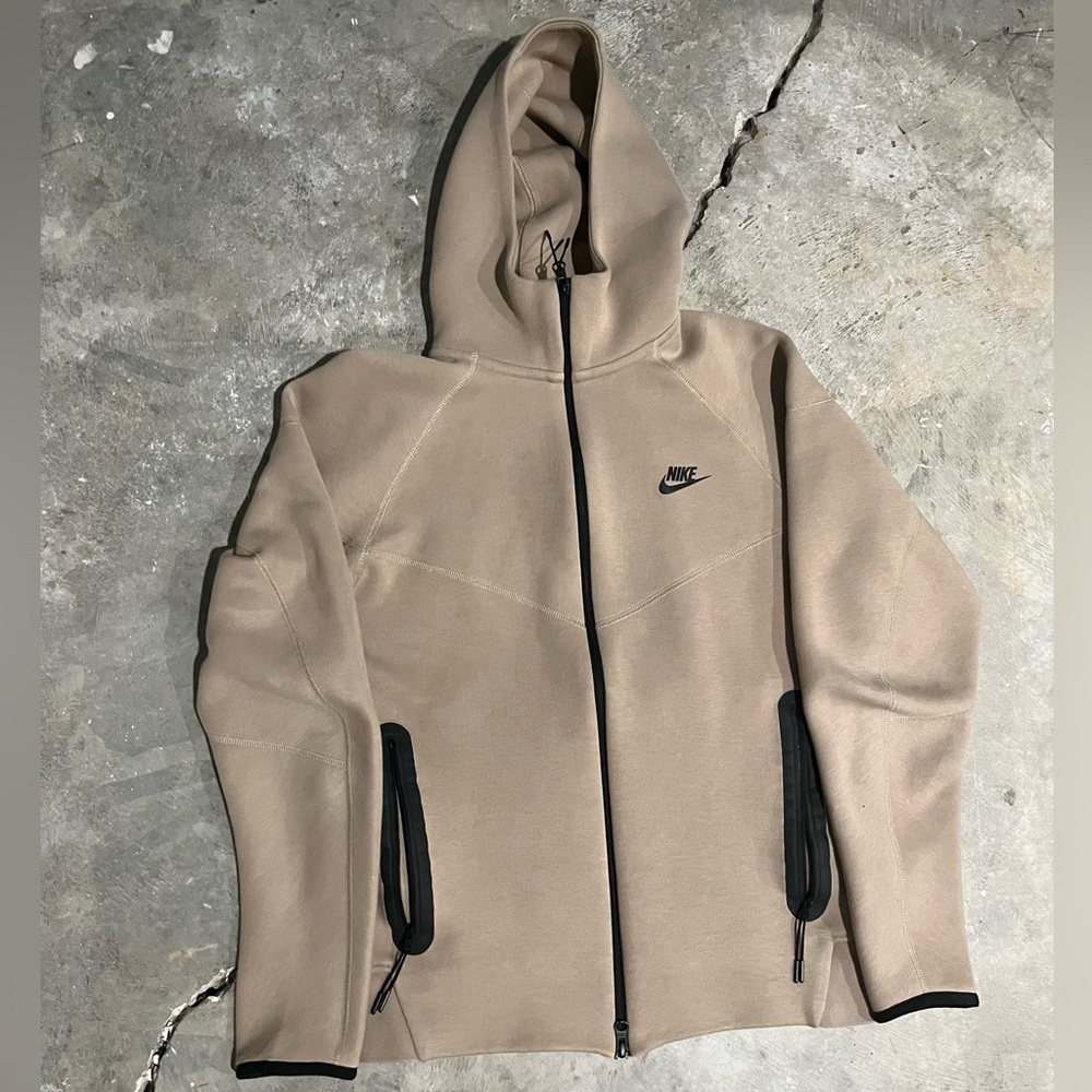Tan Nike Tech